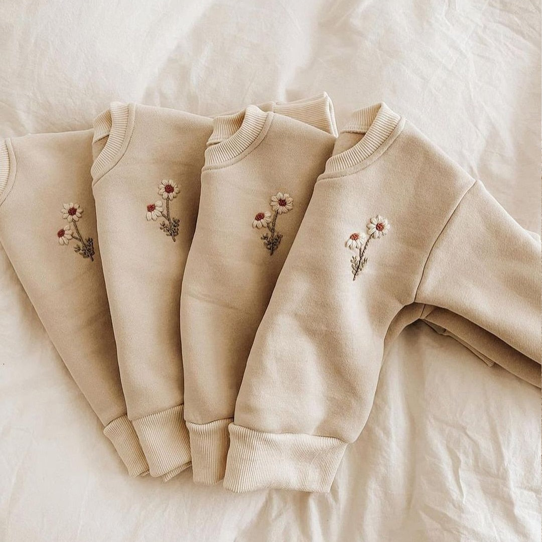 Dainty Daisy Sweatsuit Set